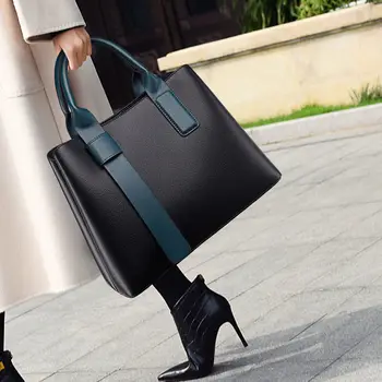 Женская новинка 2023 года, портативная модная универсальная сумка-мессенджер большой емкости на одно плечо